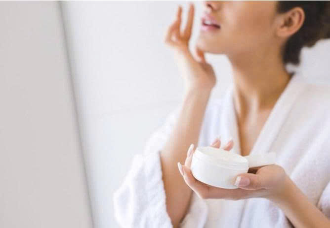 Da đỏ – kích ứng: phải làm gì để phục hồi nhanh và an toàn cùng cfr.vn