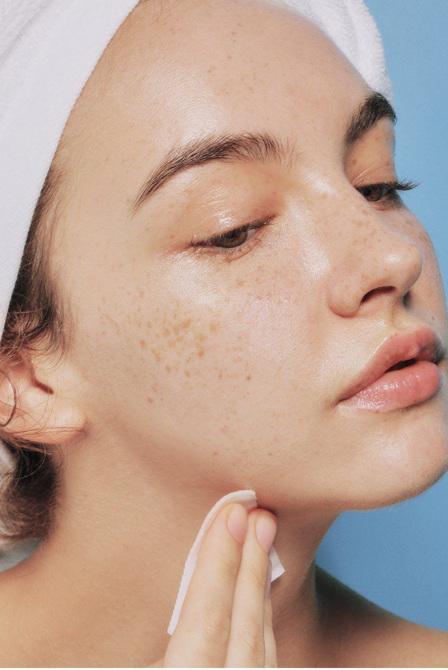 Giải pháp trị mụn hiệu quả: Quy trình chăm sóc da giúp giảm mụn và phục hồi da khỏe mạnh