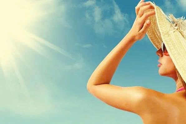 Sạm da do nắng: Nguyên nhân – Cách phục hồi nhanh & giải pháp toàn diện từ cfr.vn